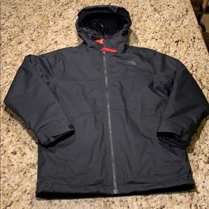 Boys TNF ski/snow jacket with inner lining